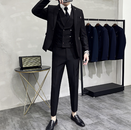 Men’s Three-Piece Suit – Tailored Fit – Double-Breasted Jacket