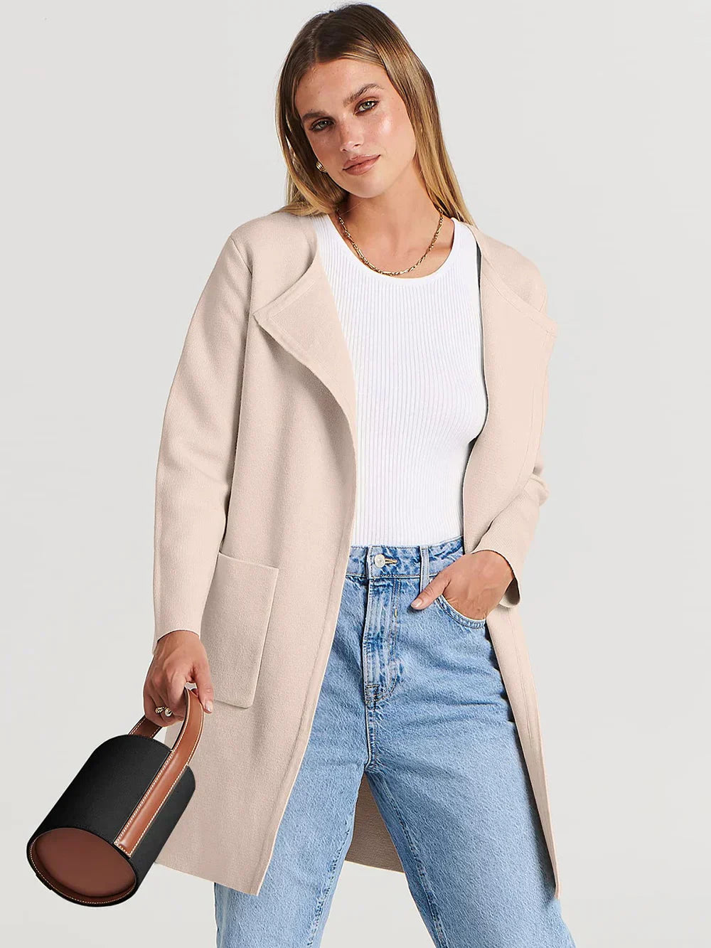 Women’s Coat – Wool Blend – Relaxed Fit – Knee Length – Wide Lapel – Minimalist Style