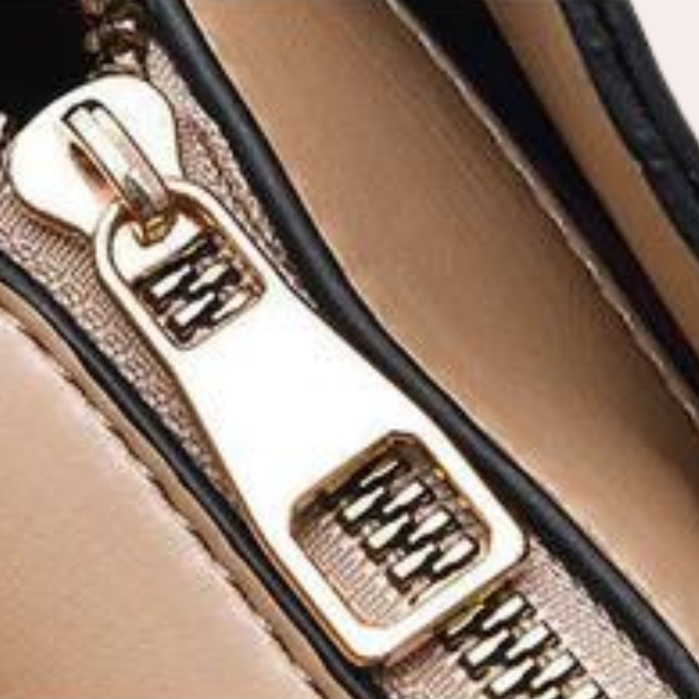 Women’s Handbag – Structured Design – Gold Hardware – Medium Size with Charm Detail