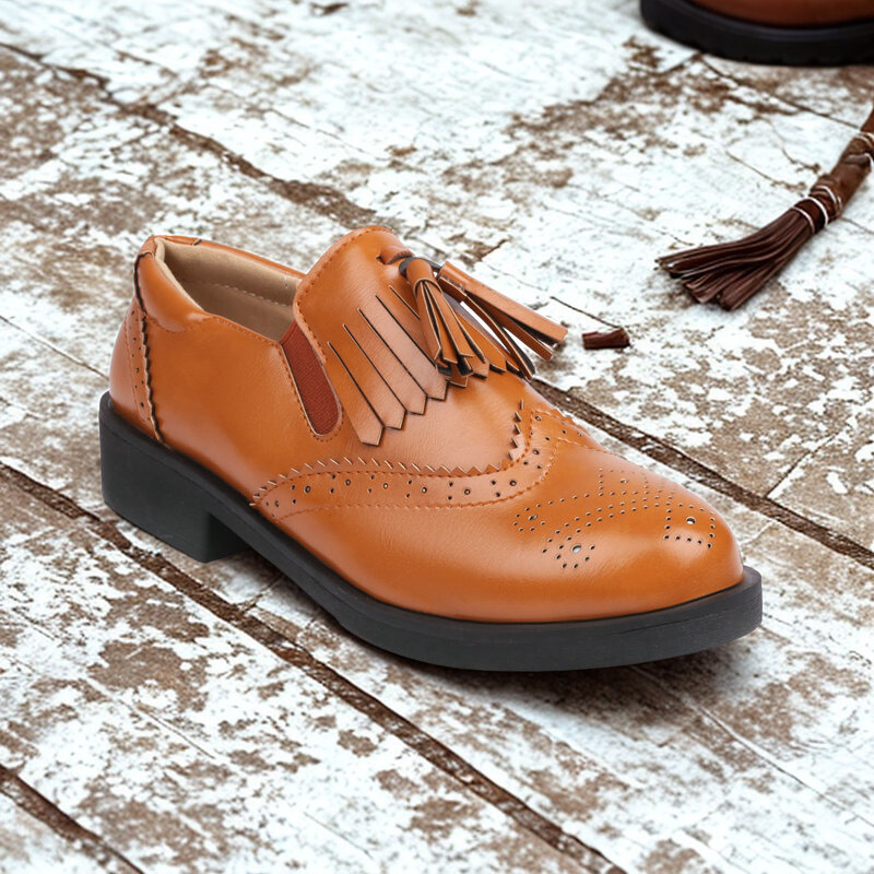 Women’s Loafers – Smooth Leather – Brogue Detailing – Tassel Accent – Slip-On