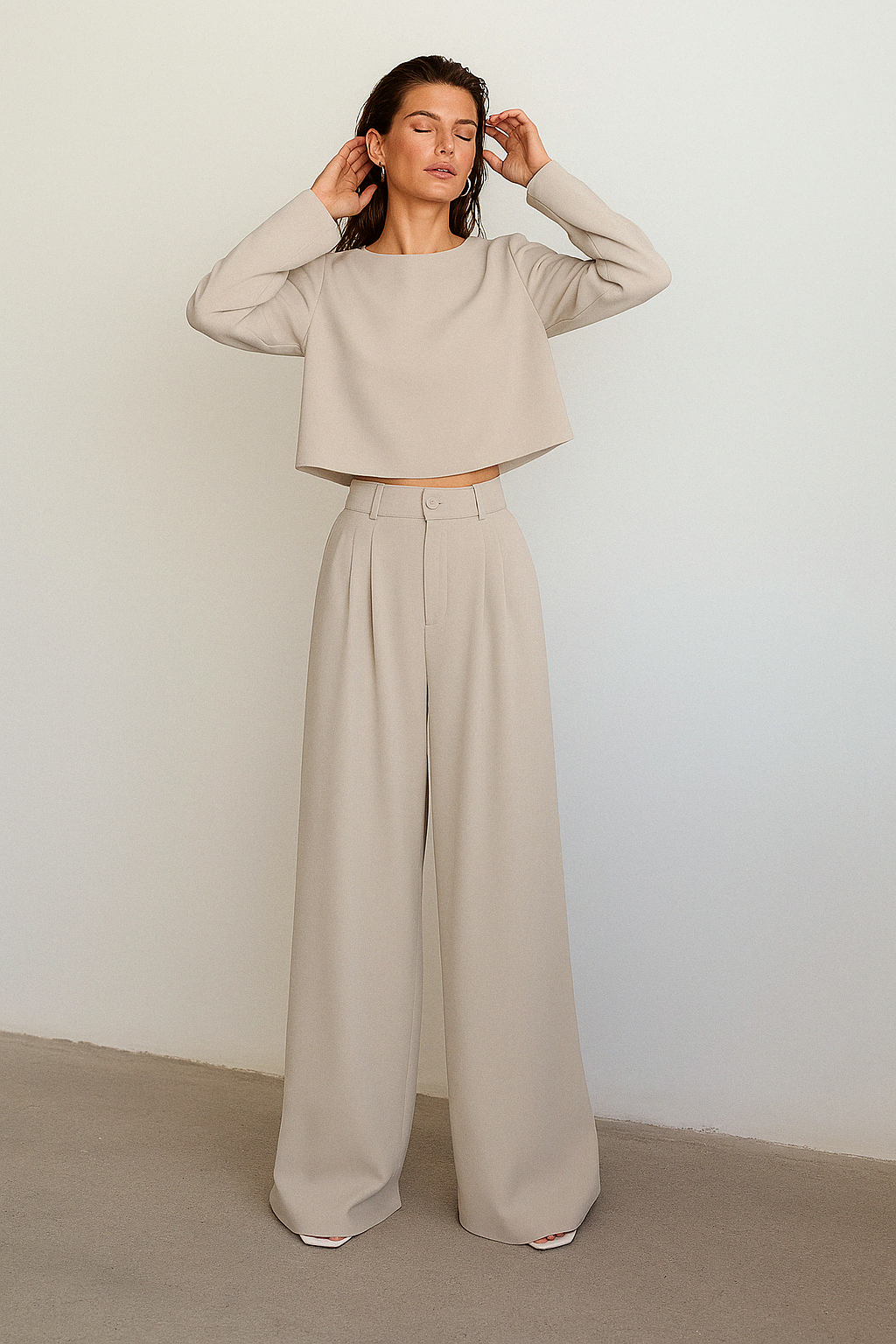 Women’s Palazzo Set – Wide-Leg Pleated Pants – Cropped Long Sleeve Top