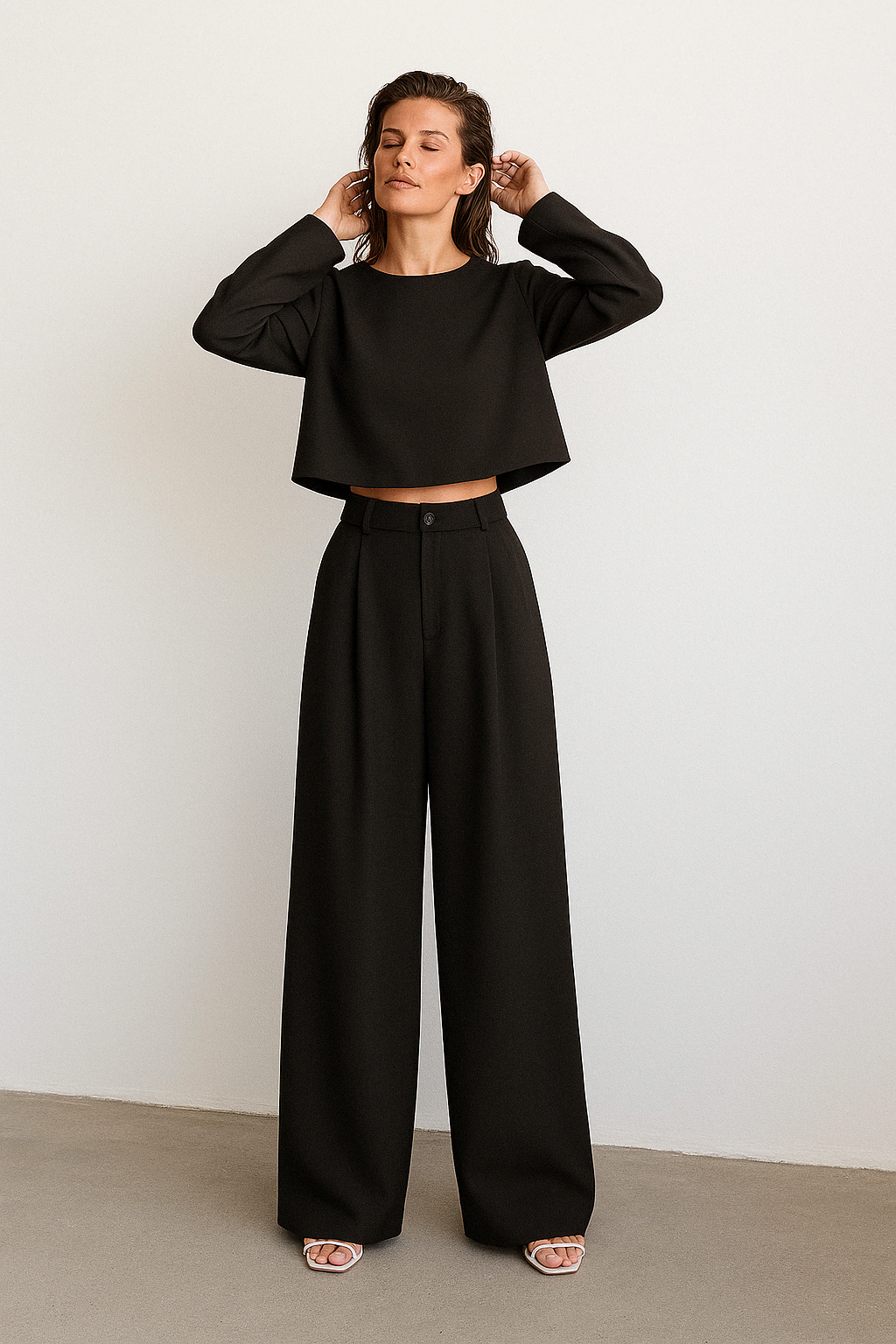 Women’s Palazzo Set – Wide-Leg Pleated Pants – Cropped Long Sleeve Top