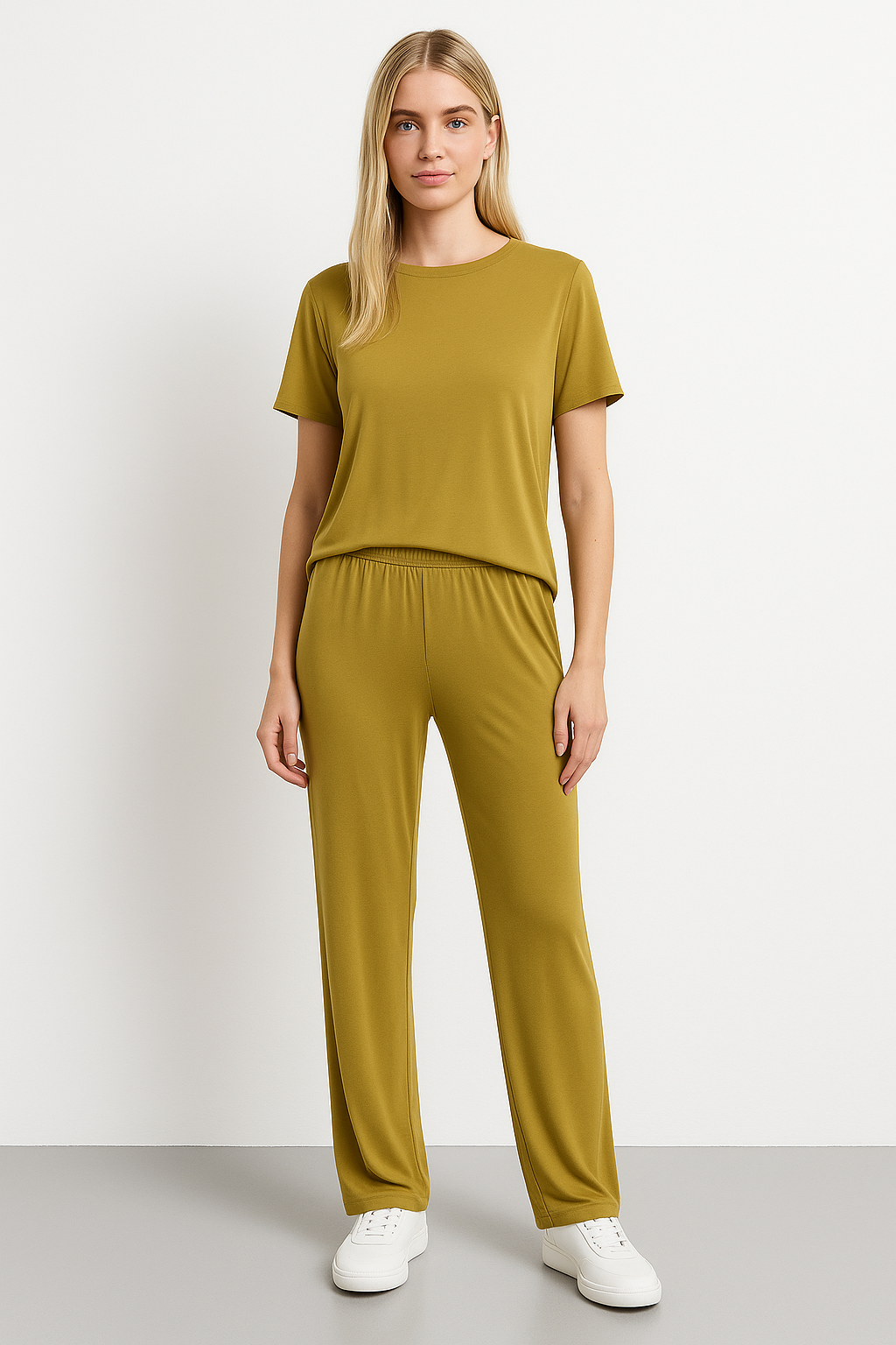 Women’s Lounge Set – Soft Knit – Cropped Top – Wide-Leg Pants – Relaxed Fit