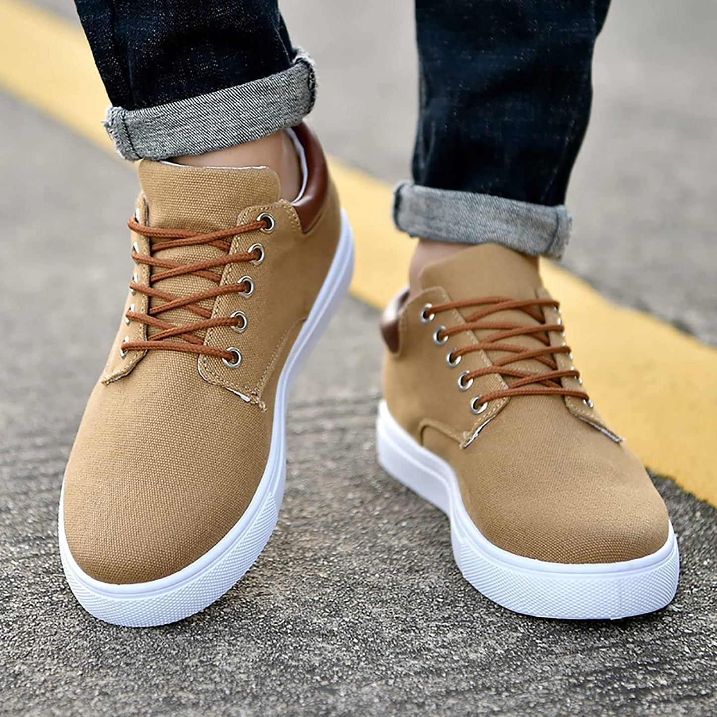 Men’s Low-Top Sneakers – Breathable Canvas – Lace-Up Fit – Padded Collar Comfort
