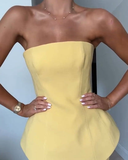 Women’s Maxi Dress – Strapless – Peplum Waist – Pleated Skirt – Formal Fit