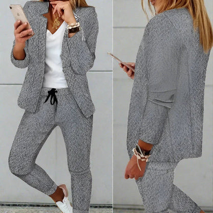 Women’s Blazer and Trousers Set - Soft Woven - Classic Checkered Pattern