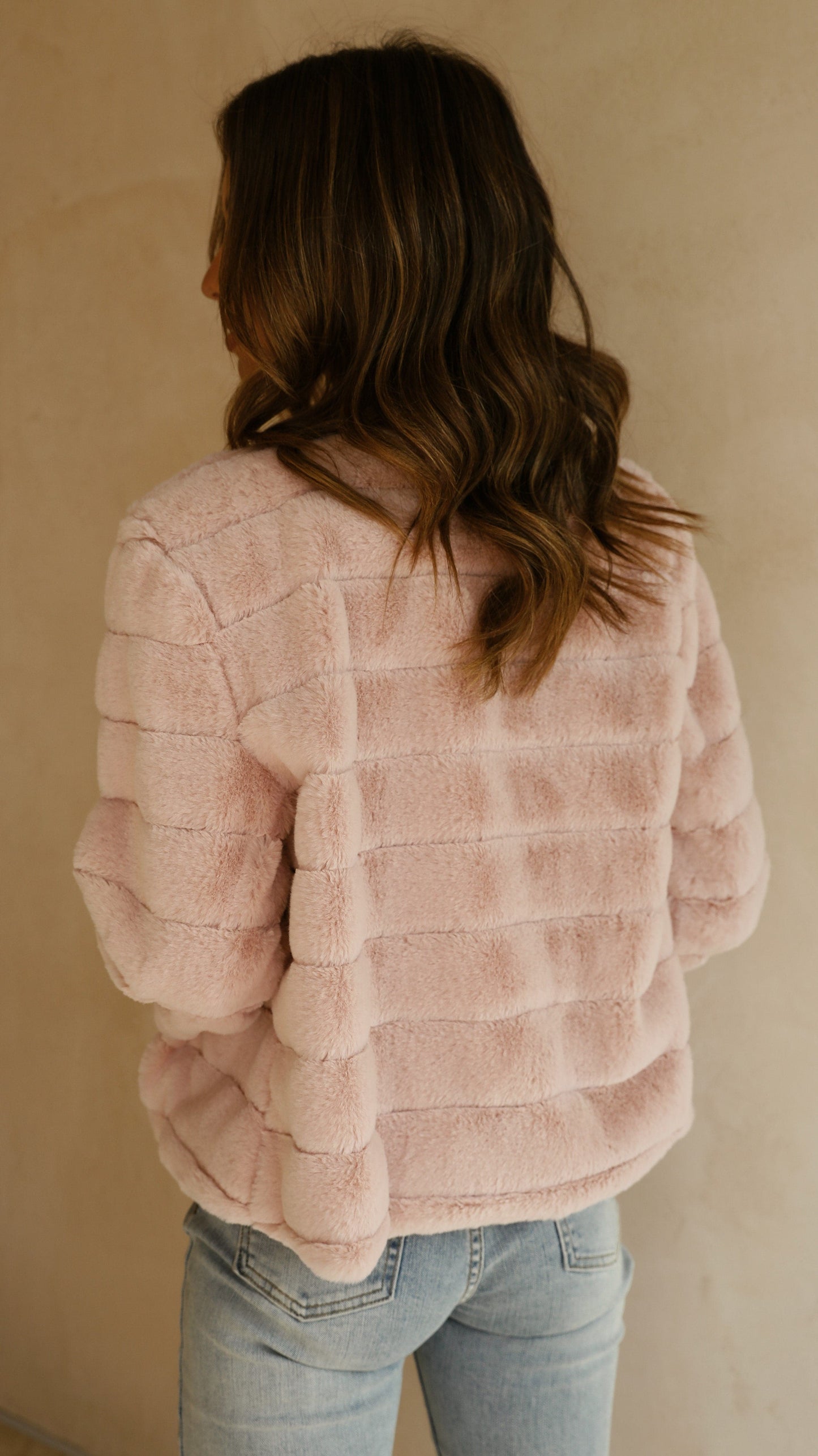 Women’s Crop Jacket – Quilted Texture – Open Front – Structured Fit