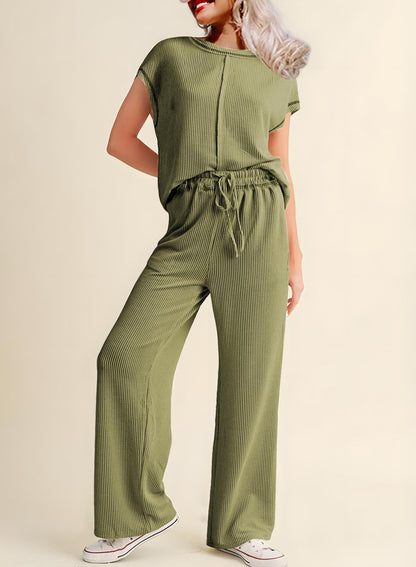 Women’s Short Sleeve Top and Wide-Leg Pants Set - Ribbed Knit - Relaxed Fit