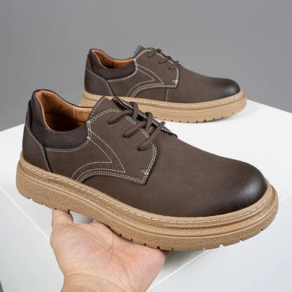 Men’s Low-Top Shoes – Textured Upper – Lugged Sole – Cushioned Collar – Casual