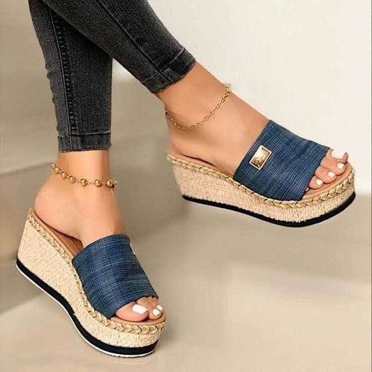 Women’s Wedge Sandals – Slip-On – Open Toe – Natural Textured Heel – Casual Style