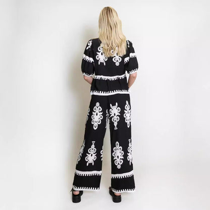 Women's Two-Piece Set – Lightweight Relaxed Fit Tie-Front Top – Wide-Leg Elastic Pants