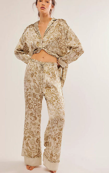 Women’s Pajama Set – Relaxed Fit – Button-Up Top – Wide-Leg Printed Pants