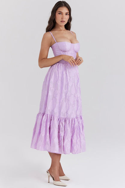 Women’s Midi Dress – Sweetheart Neckline – Fitted Bodice – Tiered Skirt – Sleeveless