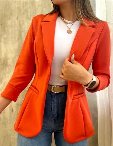 Women’s Suit Jacket – Tailored Fit – Long Sleeve – Notched Lapel – Hip Length Structured