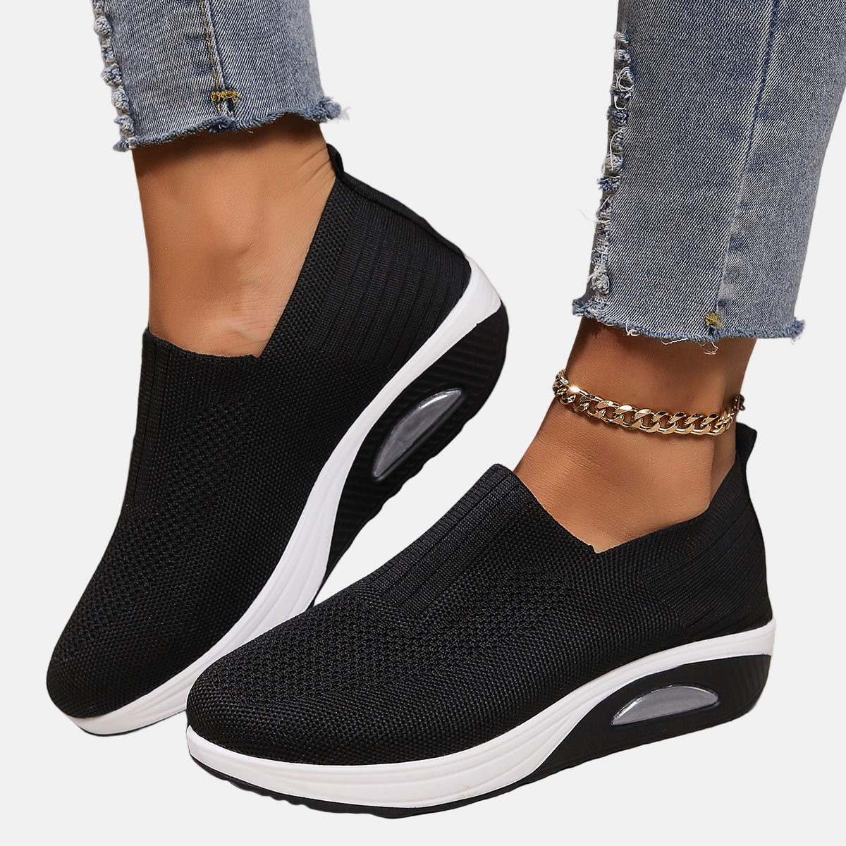 Women’s Slip-On Sneakers Ankle-Cut - Knitted Upper - Cushioned Sole
