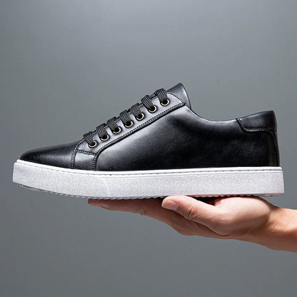 Men’s Low-Top Sneakers – Polished Finish – Lace-Up – Cushioned Sole – Comfortable Fit
