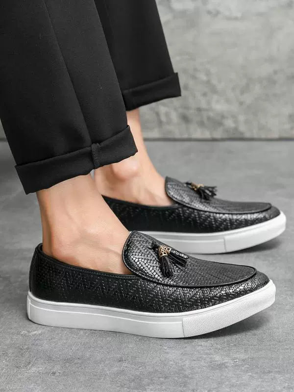 Men’s Loafers – Slip-On – Woven Texture – Tassel Accent – Platform Sole – Low Cut