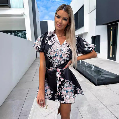 Women’s Two-Piece Set – V-Neck Top and High-Waist Shorts – Printed – Belted Fit