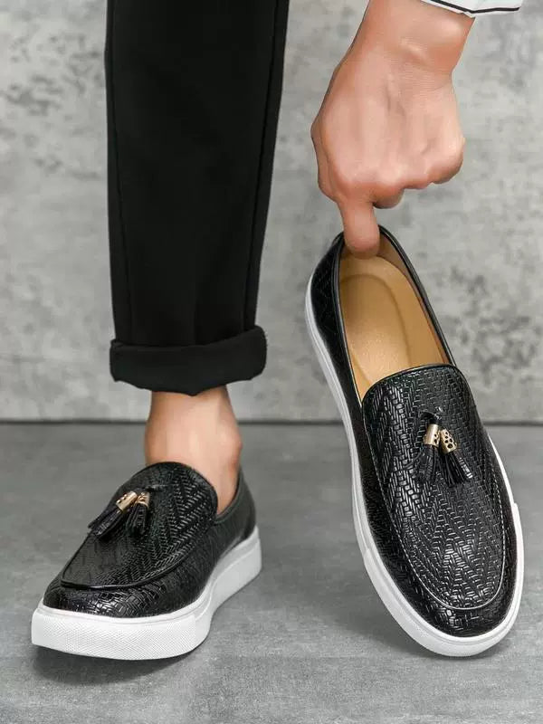 Men’s Loafers – Slip-On – Woven Texture – Tassel Accent – Platform Sole – Low Cut