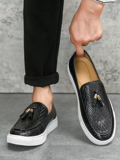 Men’s Loafers – Slip-On – Woven Texture – Tassel Accent – Platform Sole – Low Cut