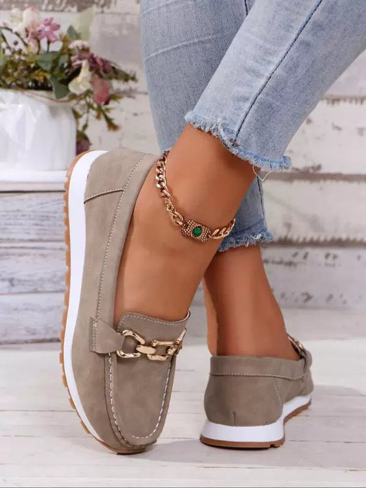 Women’s Loafers – Slip-On – Moc Toe – Suede Look – Platform Sole – Chain Accent