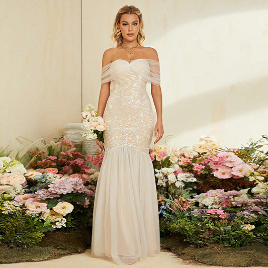 Women’s Wedding Dress – Mermaid Fit – Floral Lace – Sheer Sleeves – Sweetheart Neckline