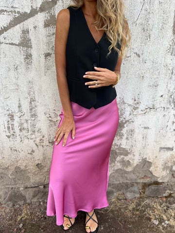 Women’s Two-Piece Set – Tailored Fit – Button-Down V-Neck –  Sleeveless Top – Maxi Skirt