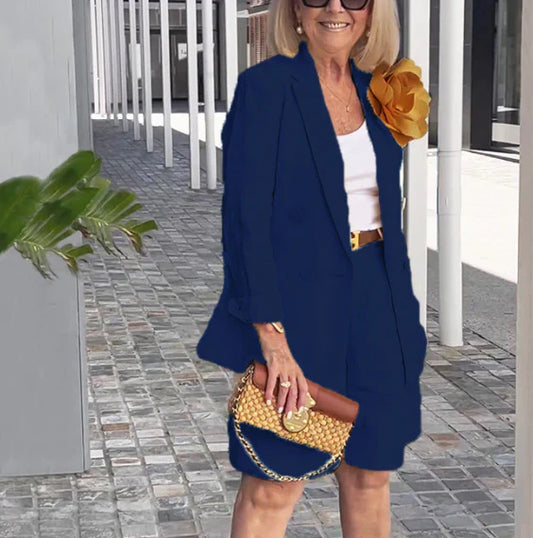 Women’s Blazer and Shorts Set - Fine Weave - Tailored Fit - Elegant Button Detail