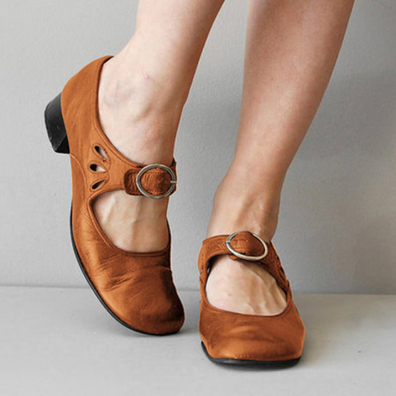 Women’s Dress Shoes – Low Heel – Buckled Strap – Rounded Toe – Retro Cut-Out Design
