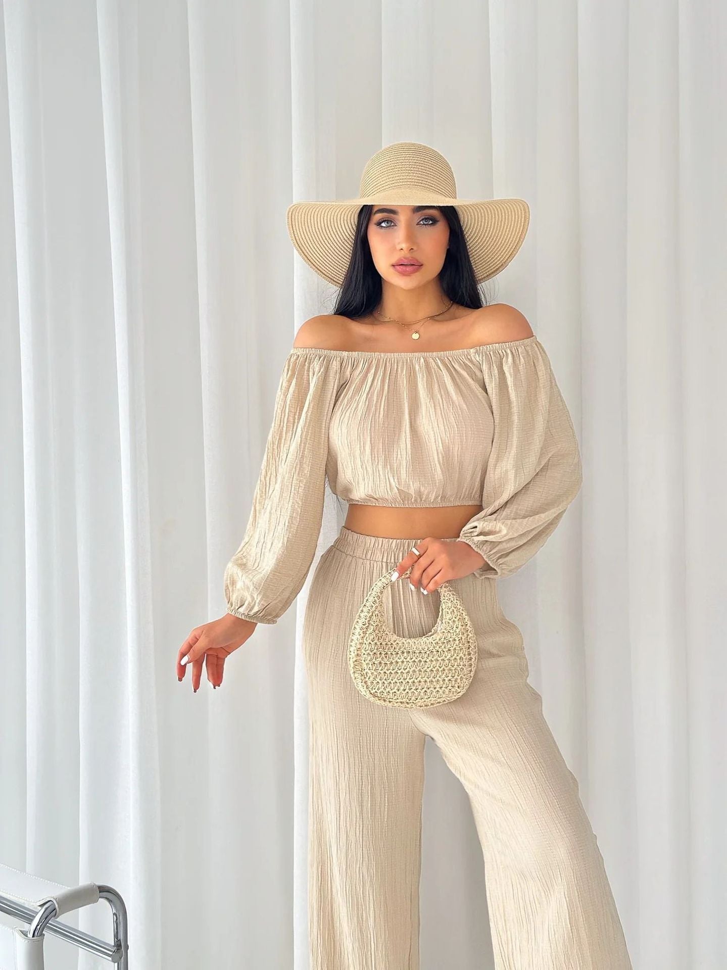 Women’s Two-Piece Set – Off-Shoulder Crop Top – Wide-Leg High-Waist Pants – Breathable Fabric
