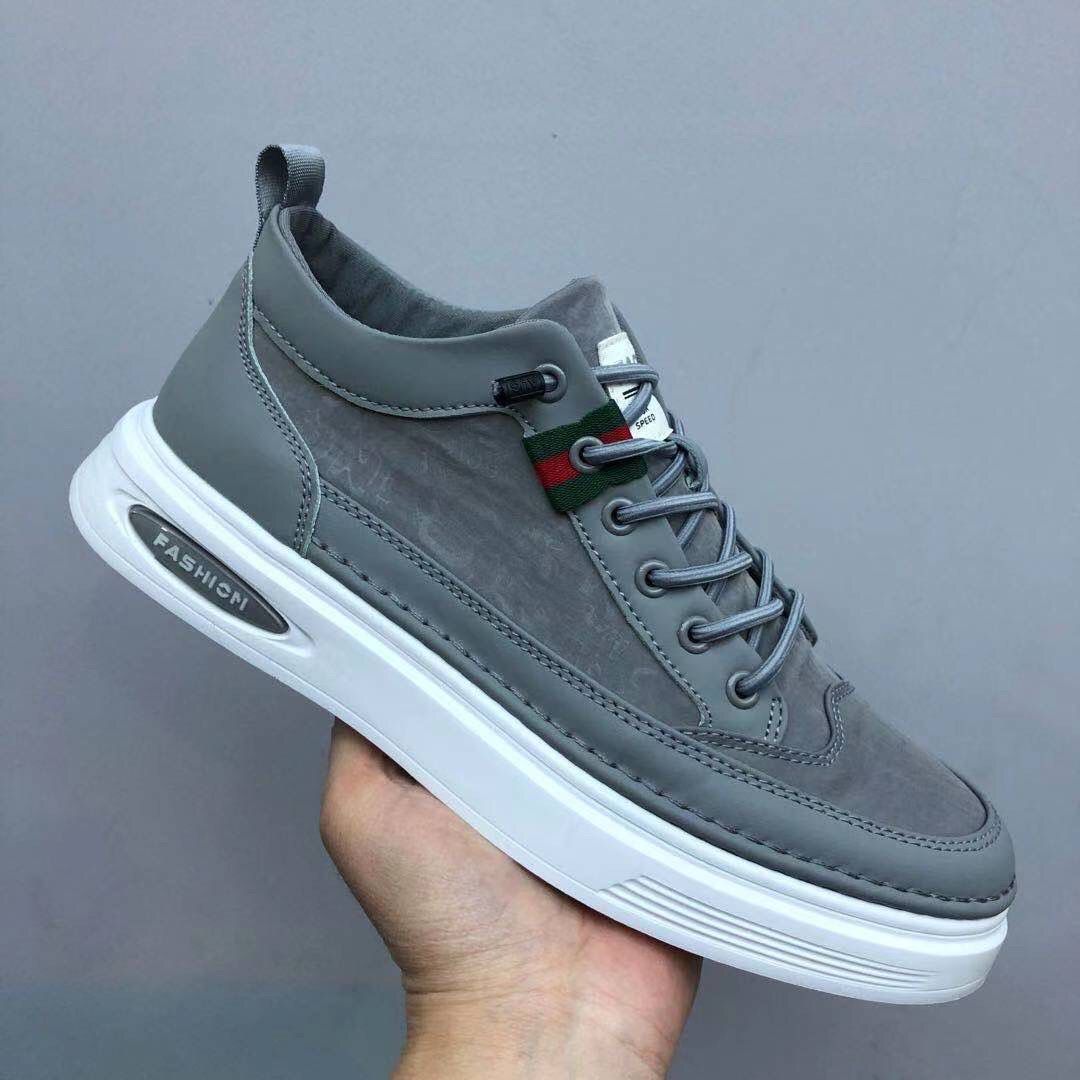 Men’s Sneakers – Low-Top Breathable Water-Resistant – Embroidered – Casual Fit