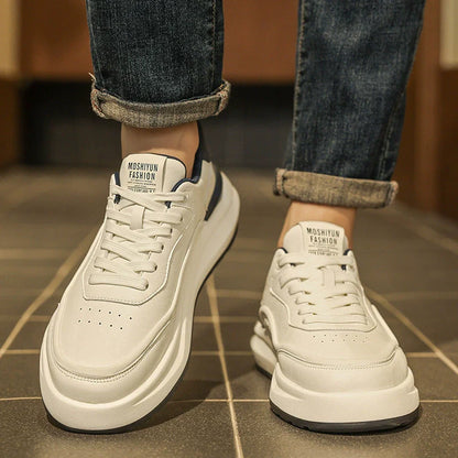 Men’s Low-Top Sneakers – Streamlined Fit – Quilted Detail – Thick Cushioned Sole