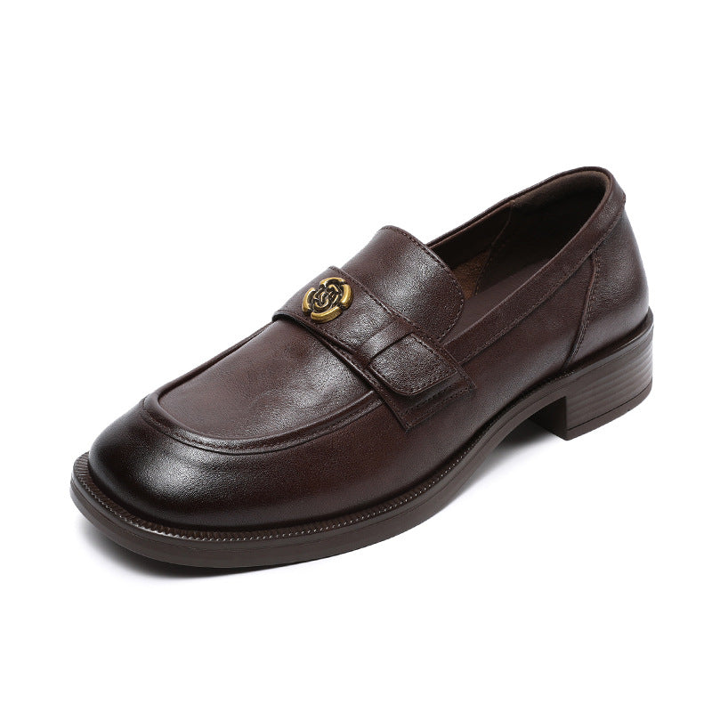 Women’s Loafers – Slim Fit – Leather – Low Heel – Camellia Detail – Moc Toe