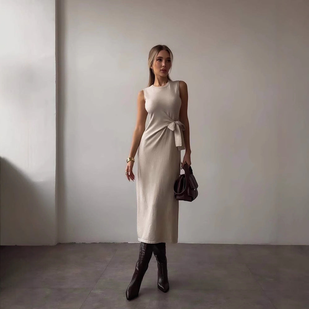 Women’s Midi Dress – Slim Fit – Sleeveless – Bow Waist – Stretch Fabric – Side Slit