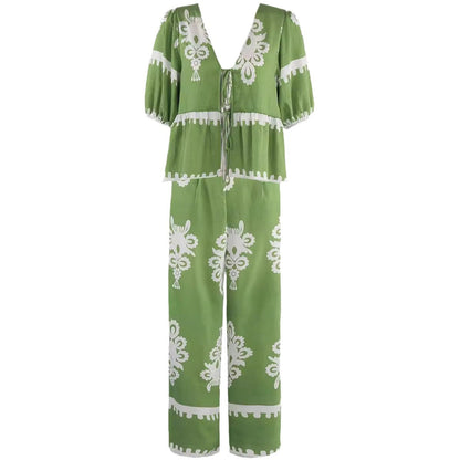 Women's Two-Piece Set – Lightweight Relaxed Fit Tie-Front Top – Wide-Leg Elastic Pants