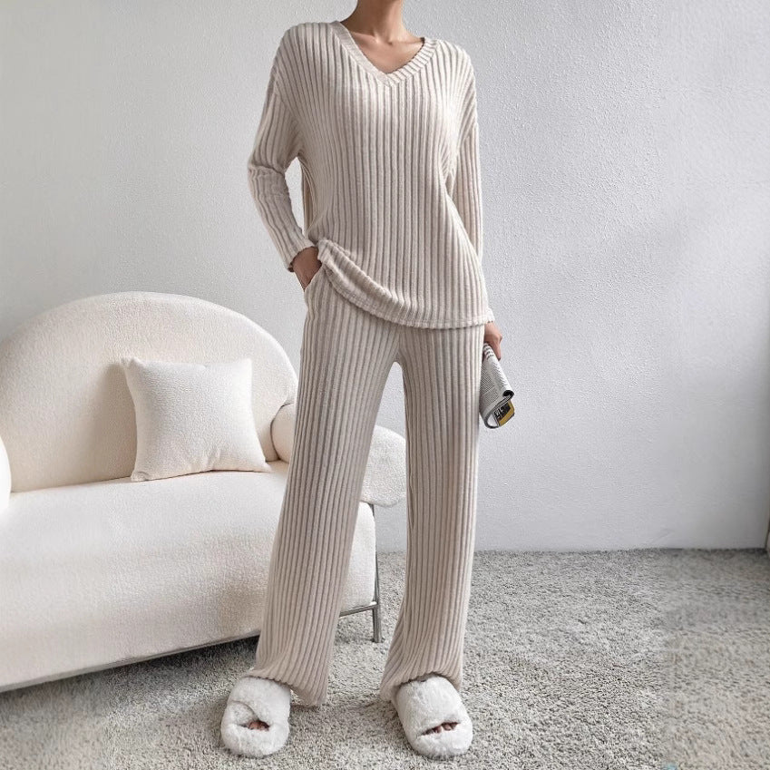 Women’s Knit Set – Ribbed V-Neck Top – Relaxed Fit – Straight-Leg Stretch Pants