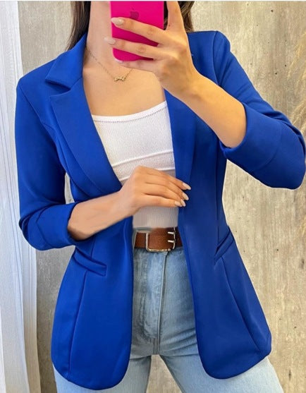 Women’s Suit Jacket – Tailored Fit – Long Sleeve – Notched Lapel – Hip Length Structured