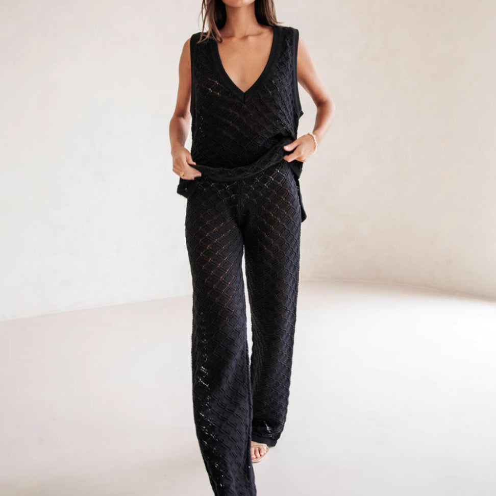 Women’s Sleeveless Top and Pants Set – Knit Fabric – Relaxed Fit – Deep V-Neck