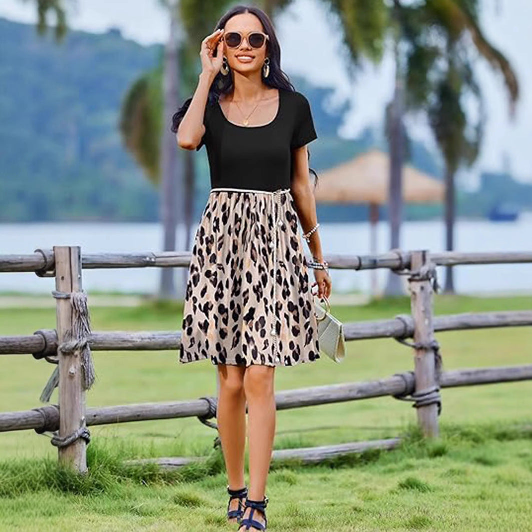 Women’s Casual Dress – Fit and Flare – Round Neck – Short Sleeve – Patterned Skirt