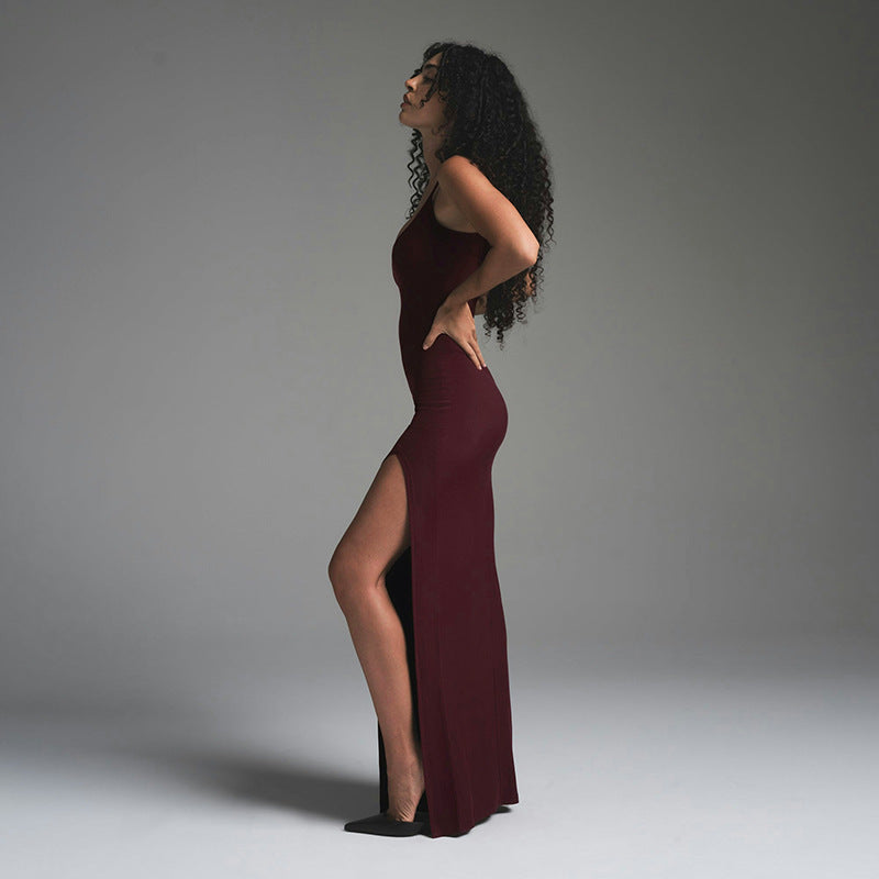 Women’s Maxi Dress – Slim Fit – Spaghetti Straps – Scoop Neck – High Slit Backless