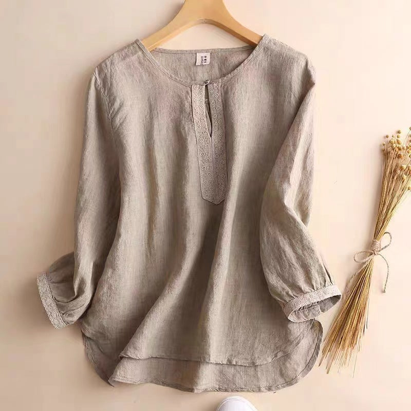 Women’s Short Sleeve Shirt – Relaxed Fit – Cotton Blend – Round Neck – Vintage Detail