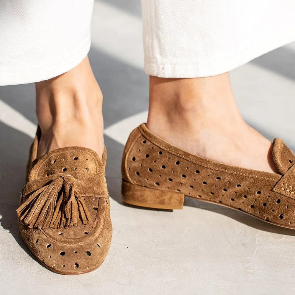 Women’s Loafers – Suede Finish – Chunky Heel – Perforated – Tassel Detail