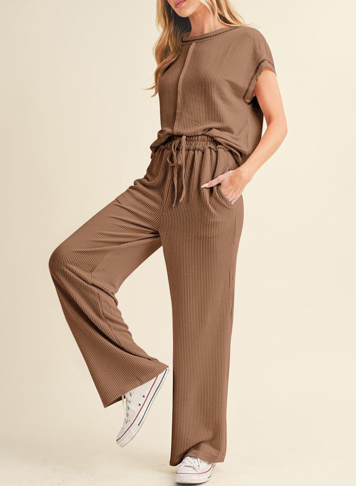 Women’s Short Sleeve Top and Wide-Leg Pants Set - Ribbed Knit - Relaxed Fit