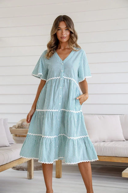 Women’s Midi Dress – V-Neck – Loose Fit – Tiered with Lace Trim – Short Sleeve Cotton