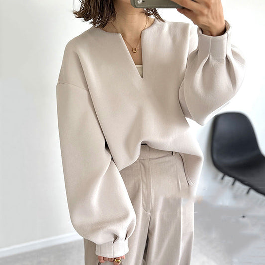 Women’s Long Sleeve Top – Oversized Fit – Airy Fabric – V-Neck – Balloon Sleeves