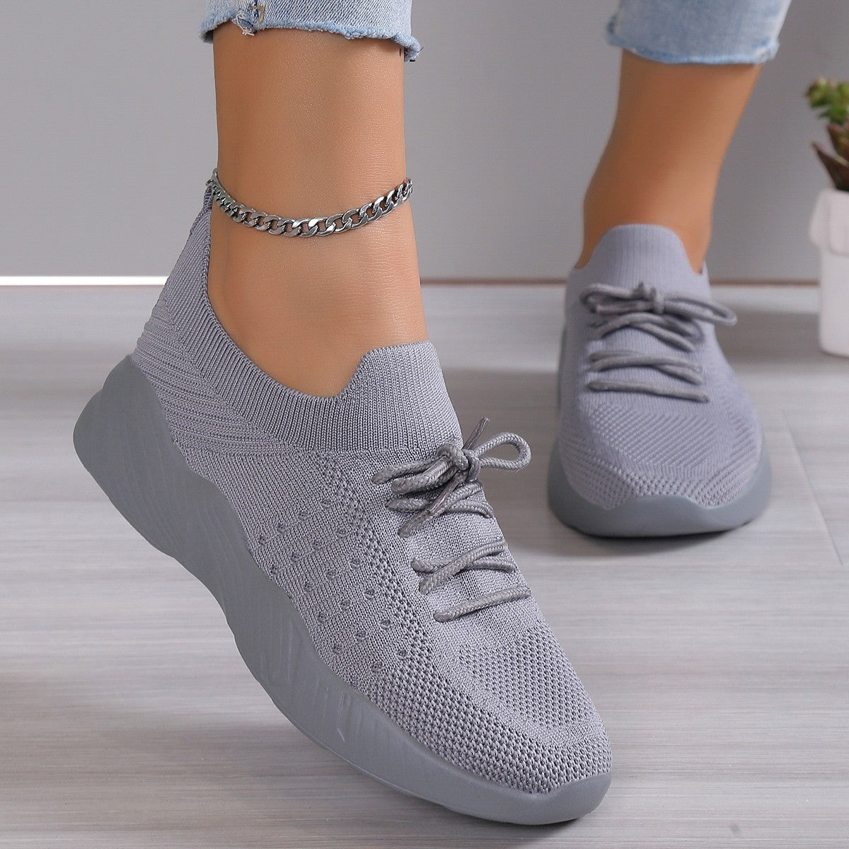 Women’s Sports Shoes – Soft Knit Upper – Cushioned Sole – Lace-Up Fit