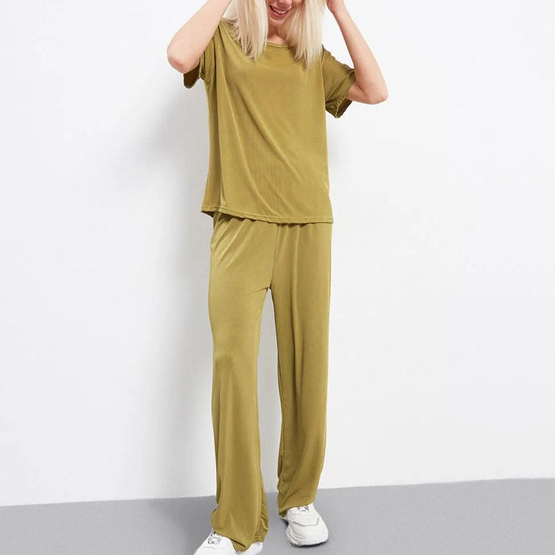 Women’s Lounge Set – Soft Knit – Cropped Top – Wide-Leg Pants – Relaxed Fit