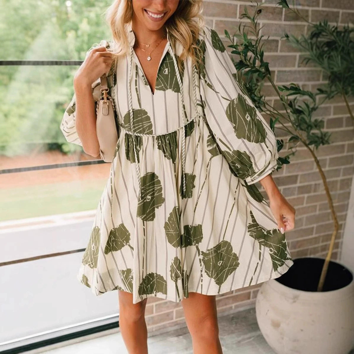 Women’s Short Dress – Cotton Blend – Puff Sleeve – V-Neck – Cinched Waist – Floral Print