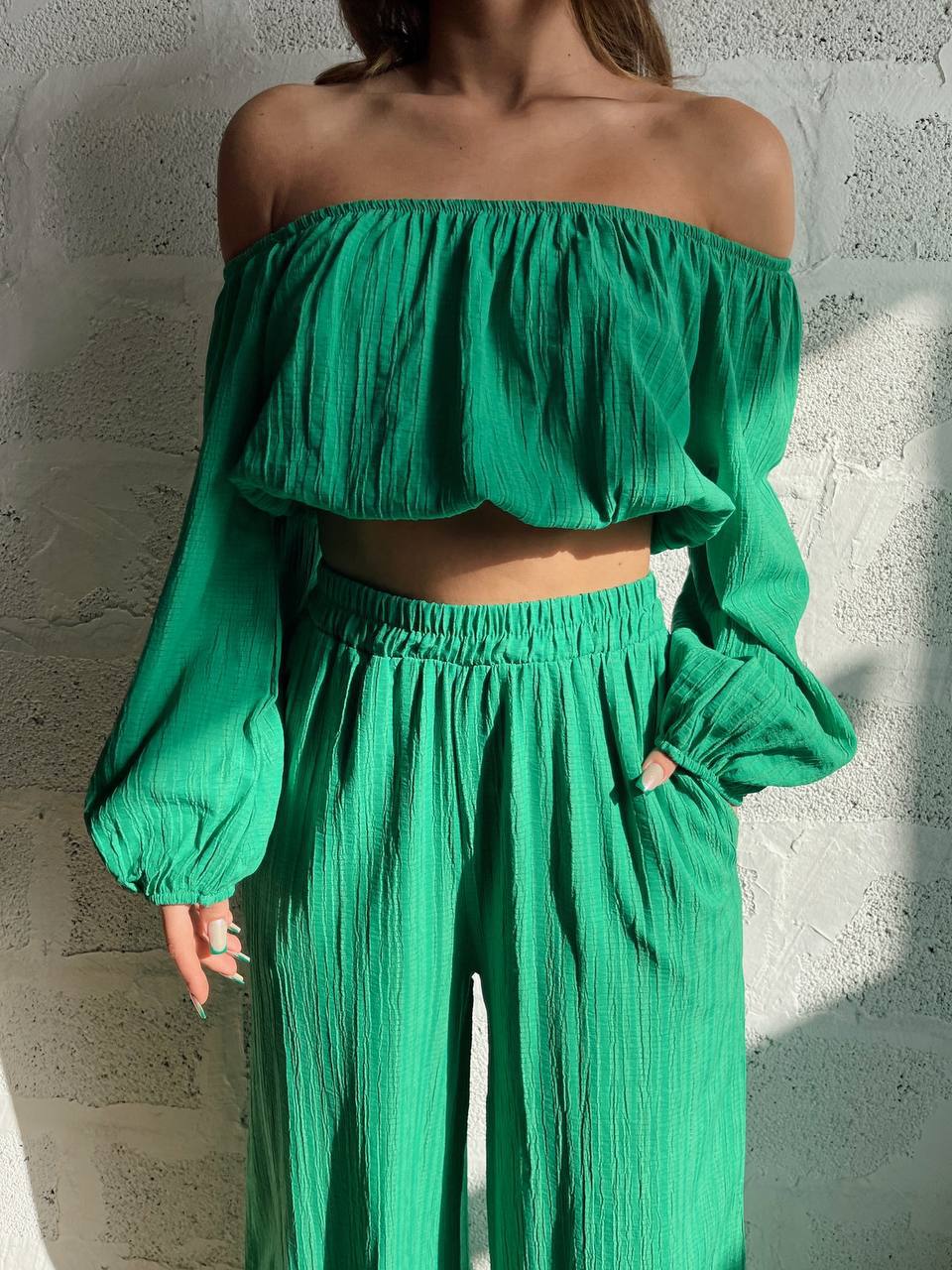 Women’s Two-Piece Set – Off-Shoulder Crop Top – Wide-Leg High-Waist Pants – Breathable Fabric