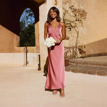 Women’s Evening Dress – Satin – Slim Fit – V-Neck – Sleeveless – Backless – Side Slit